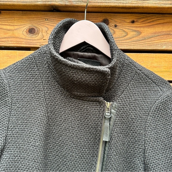 Mackage coat - made in Canada - Picture 5 of 8